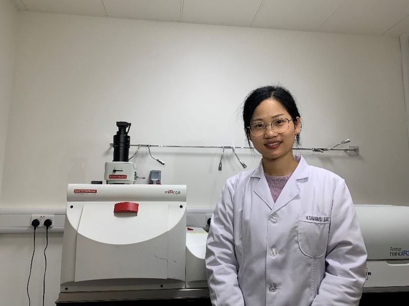 Dr Xiaohui Lin in the lab of UCD Spectral Imaging Research Group