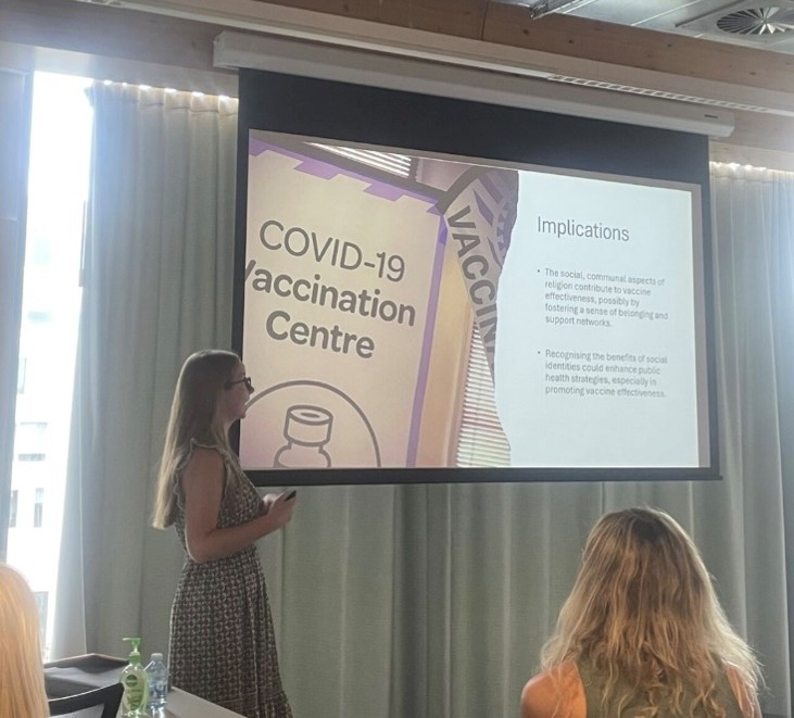 Dr. Aoife Marie Foran presenting her fellowship findings in Canberra, Australia.